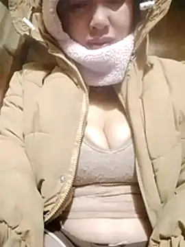 TRIEUTRIEU20's cam snapshot