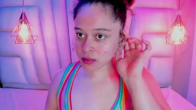 IrinaVoshh_'s cam snapshot