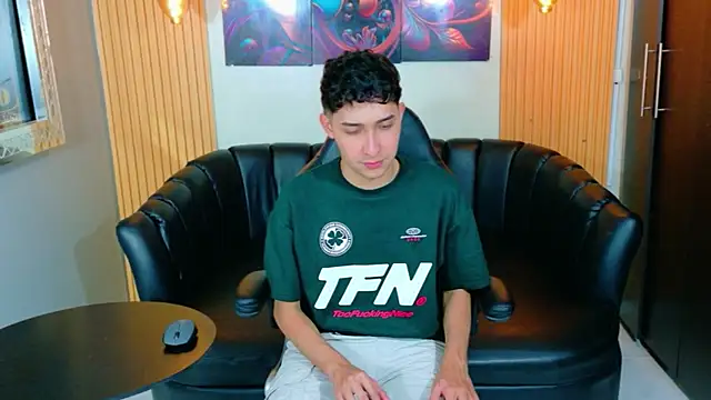 Kygo_Williams live sex cam