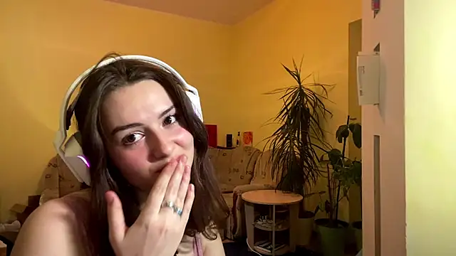 Ashleymons live sex cam