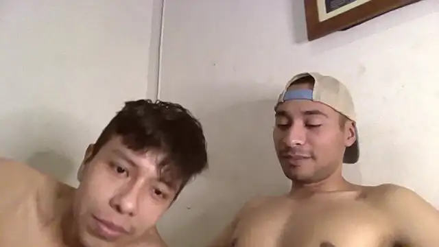 miguelgomher live sex cam