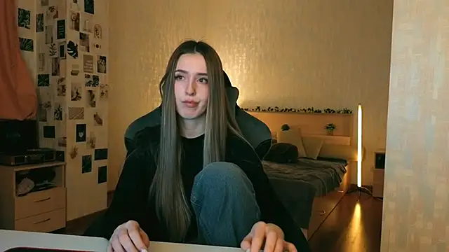 yourrdanceteacher's cam snapshot