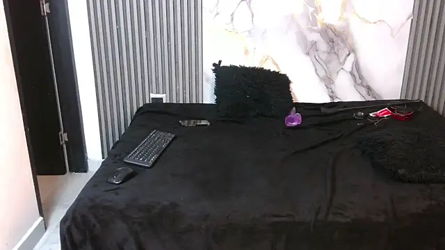 LunandCarlos's cam snapshot