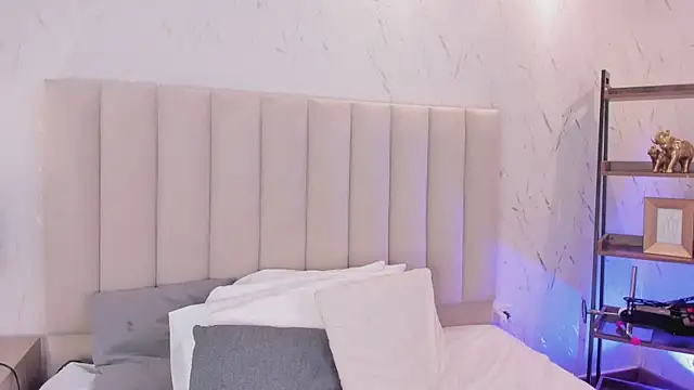 ViolettaRousee_'s cam snapshot