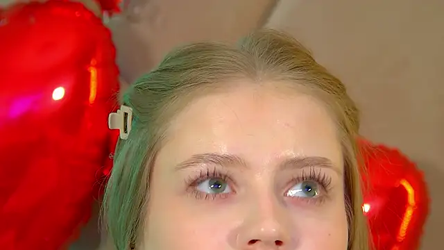 SelinSwarovski's cam snapshot