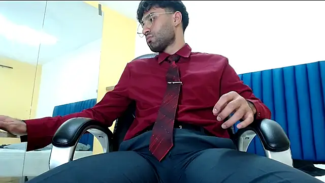 MilanZaire live sex cam