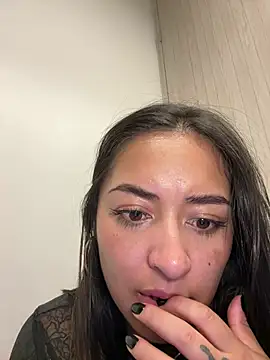 Rae_Lil_White's cam snapshot