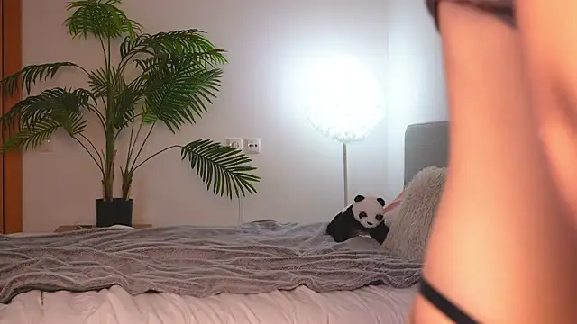 NaomiRosy's cam snapshot