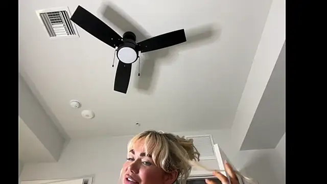 ElenaErickson's cam snapshot