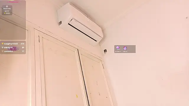 julieta_aguilar1's cam snapshot