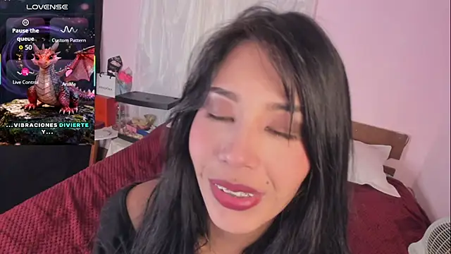 Miss_Charlottet's cam snapshot