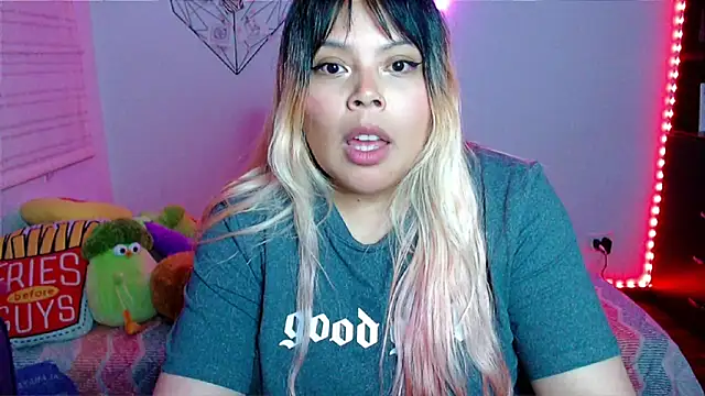 EllieMoonX's cam snapshot