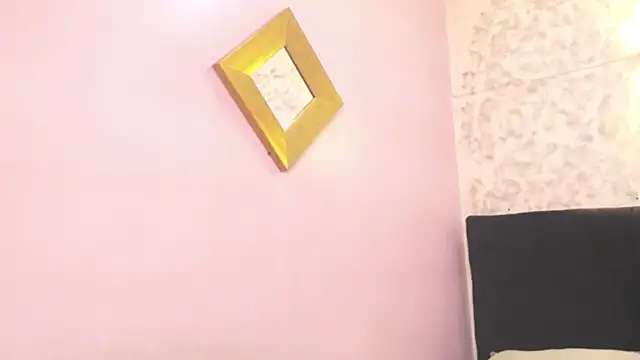 Aliis_Love's cam snapshot