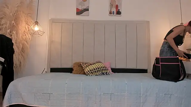 gime_lara's cam snapshot