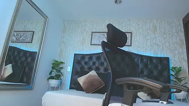 Lander_Cruz live sex cam