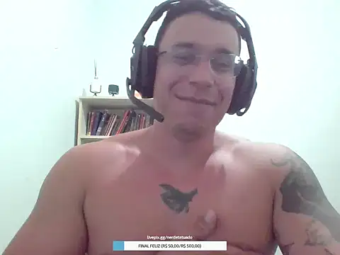 NerdeTatuado live sex cam