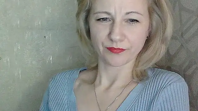 Kitti-Ellison's cam snapshot