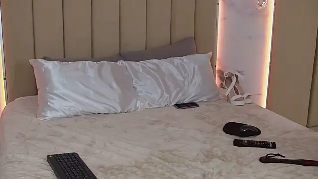 AgathaLevine's cam snapshot