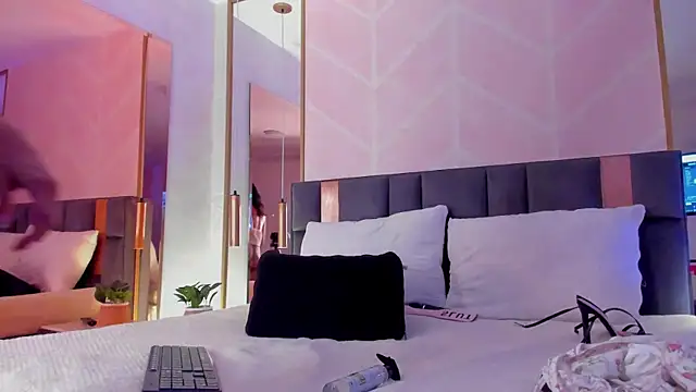 GabyPetit's cam snapshot