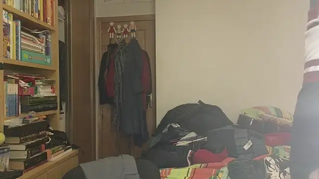 curiosillo83 live sex cam