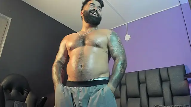 Lyon_vach live sex cam