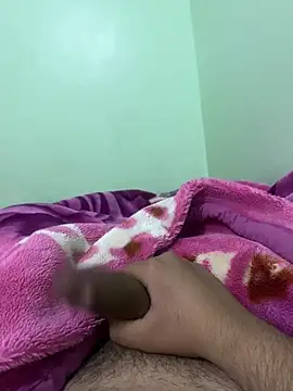 ali__ali210's cam snapshot