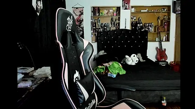 Maki_Zein_'s cam snapshot