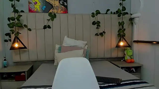 Paulina_Lopezz's cam snapshot