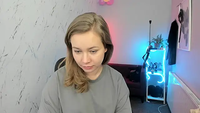 holly_xglam's cam snapshot