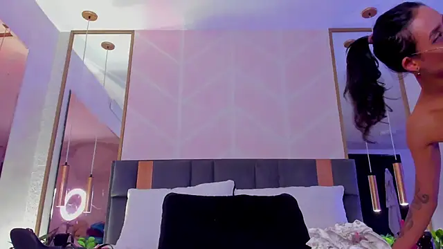 GabyPetit's cam snapshot