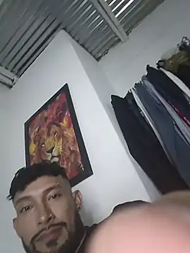 Kingbigcock23cm live sex cam