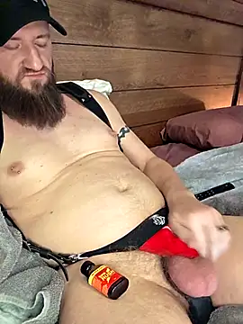 Icebearsticlese live sex cam