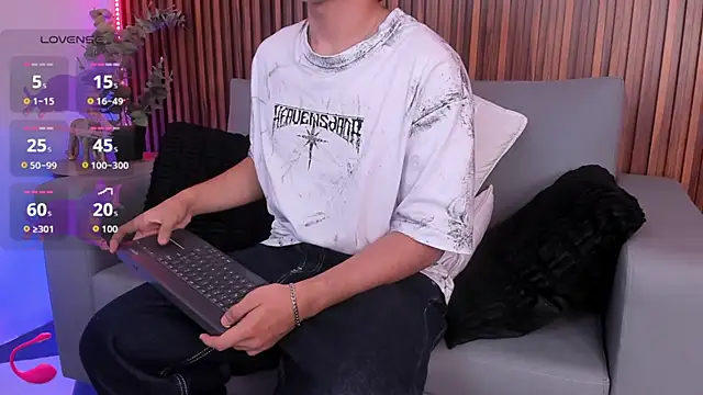 Jordan_24_ live sex cam