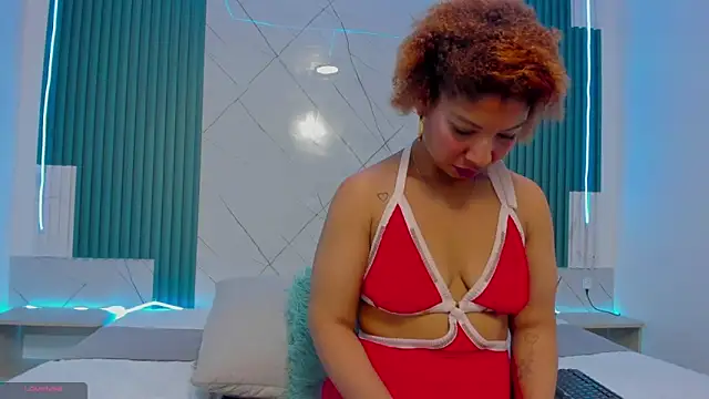 Shantall-blue's cam snapshot