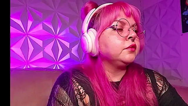 Satyn_doll live sex cam