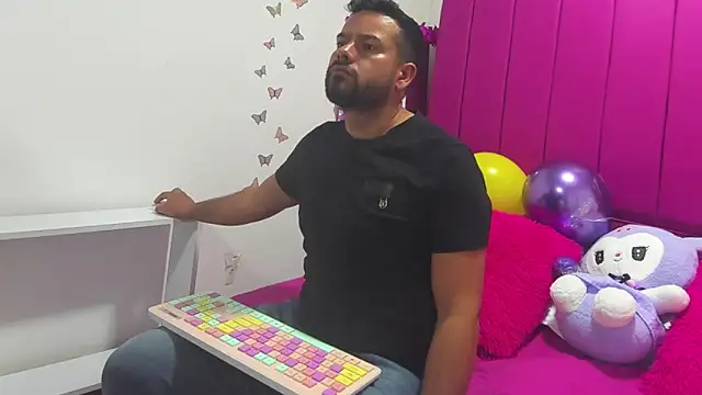 Mia_Miller001's cam snapshot