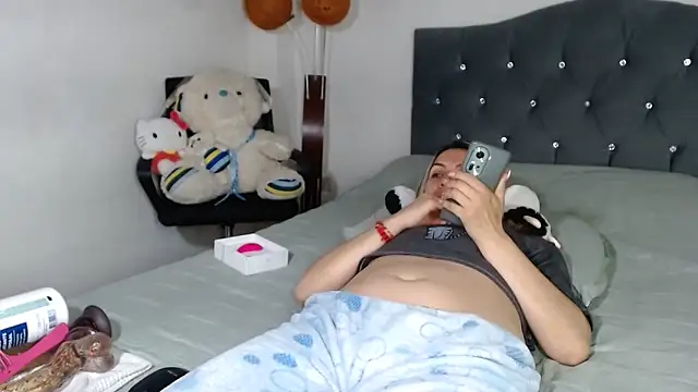 Chantal_hott's cam snapshot