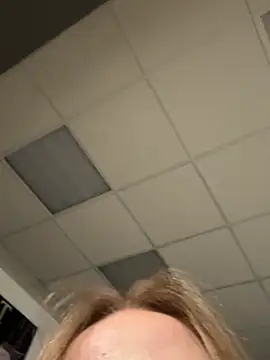 Evelyn_Neal's cam snapshot