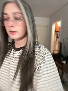 Alix_Valentine's cam snapshot