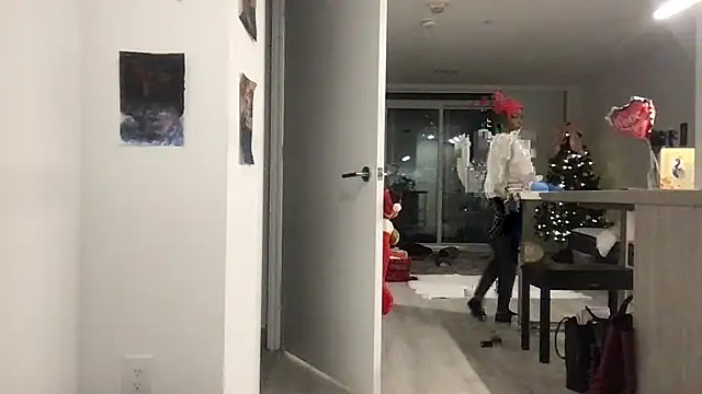 tia___fox's cam snapshot