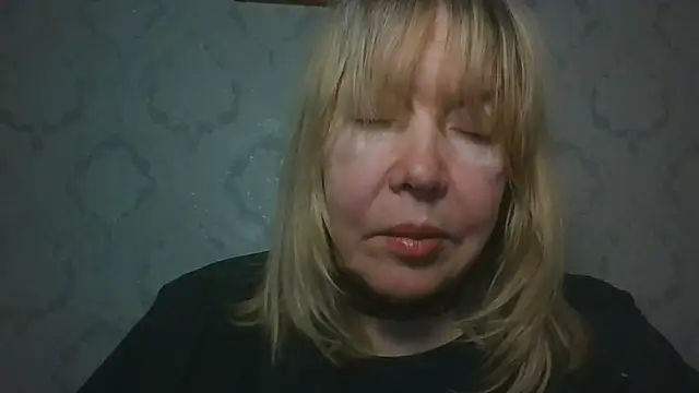 OlgaShine's cam snapshot