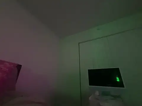 miamiworld's cam snapshot