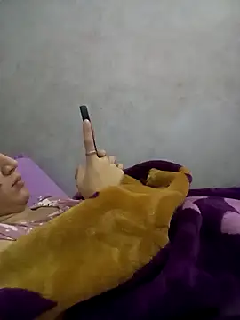 Sellena2's cam snapshot