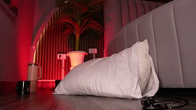 KatlynRous's cam snapshot