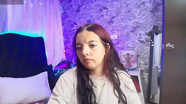 loren_tits24's cam snapshot