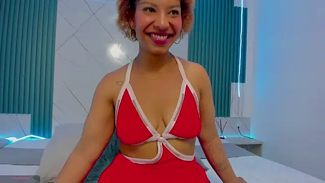 Shantall-blue's cam snapshot