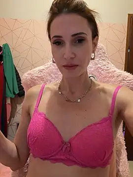 Irresistible24's cam snapshot