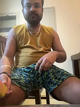 HonedGrub live sex cam