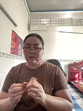 Alinat_'s cam snapshot