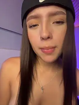 Sofia18_pinkk live sex cam